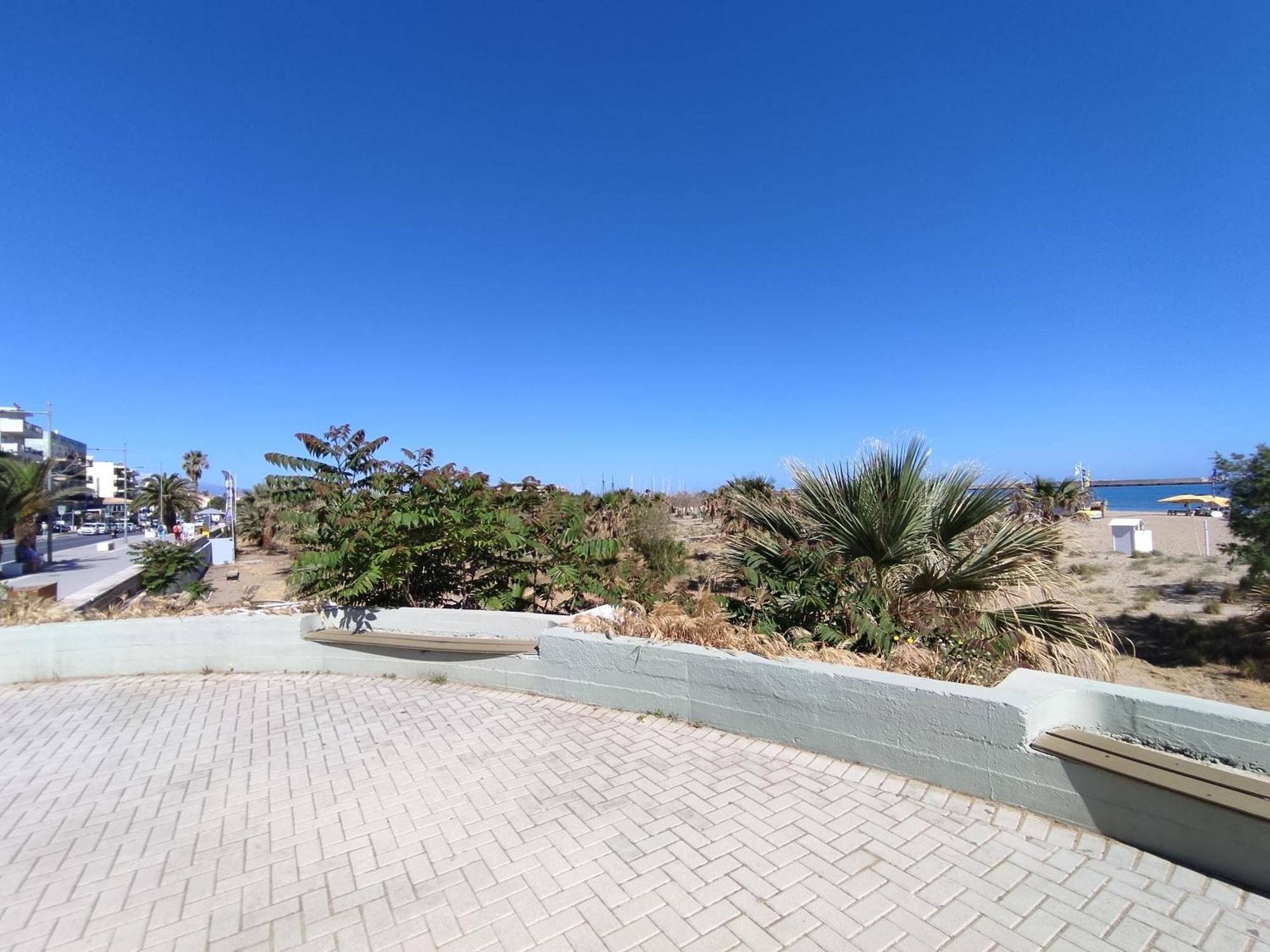 Stratos Seaside Corner Apartment Ретимно Екстериор снимка