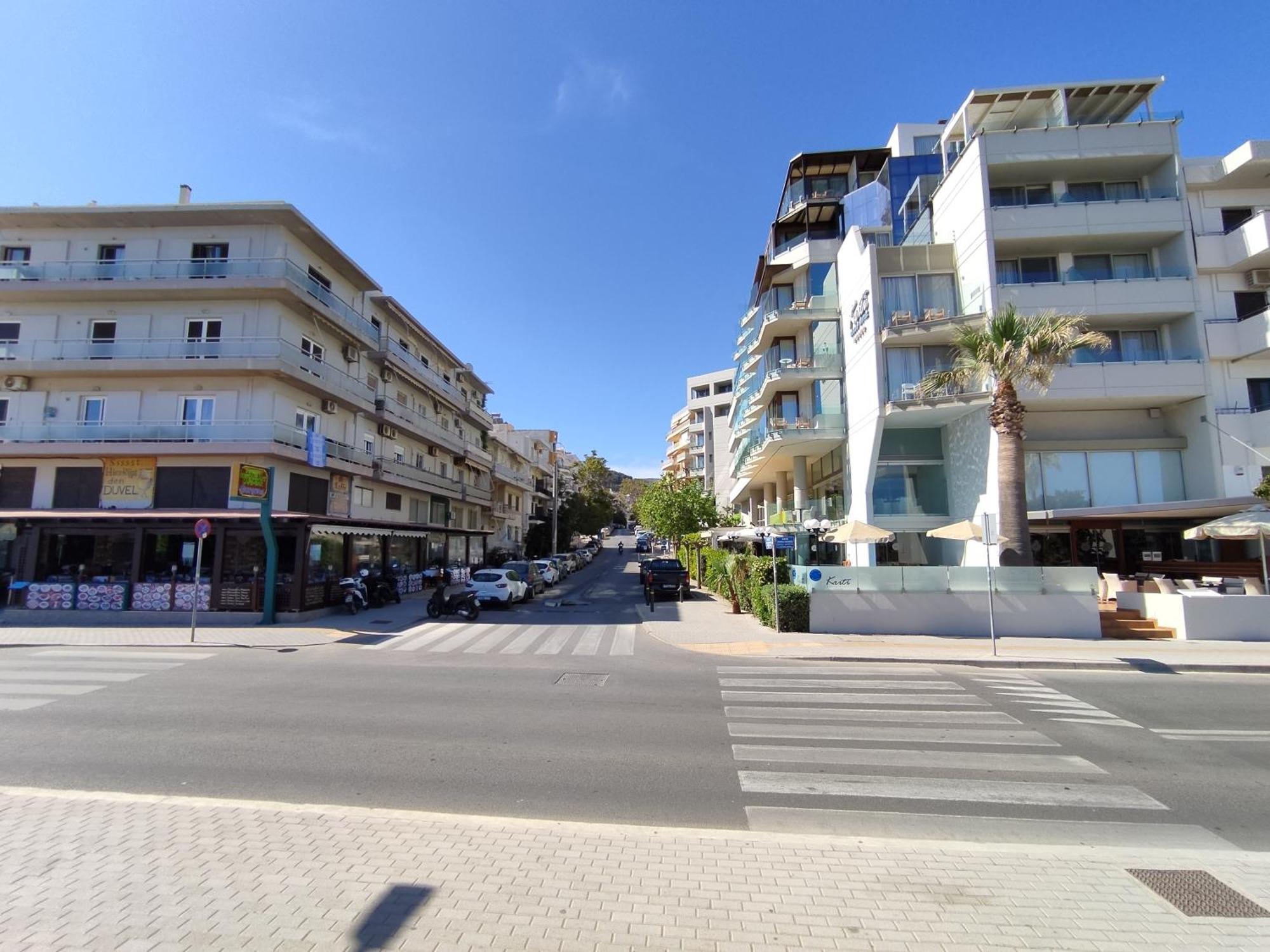 Stratos Seaside Corner Apartment Ретимно Екстериор снимка