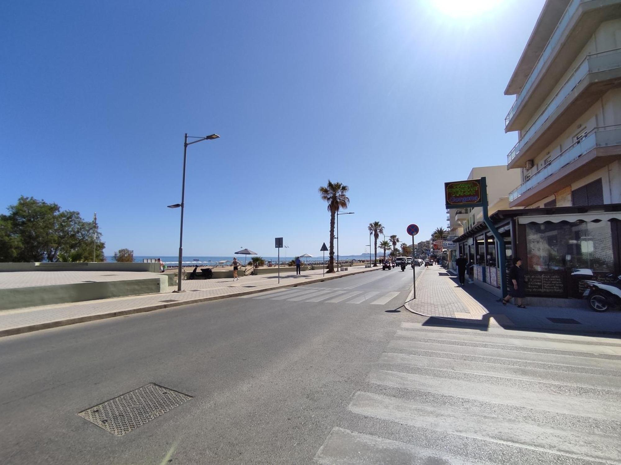 Stratos Seaside Corner Apartment Ретимно Екстериор снимка